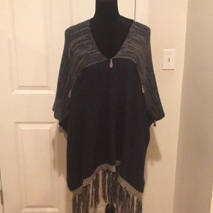 Simonetta poncho